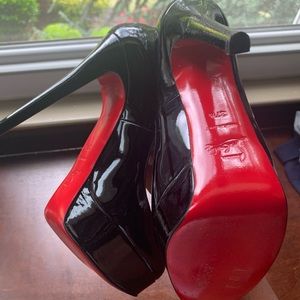BRAND NEW CHRISTIAN LOUBOUTIN STILLETTO